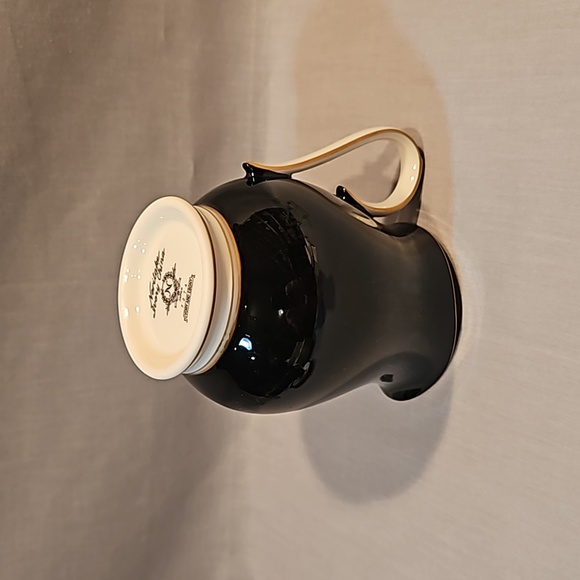 NEW Noritake Ivory And Ebony 7274 Creamer Ivory China - Picture 7 of 9